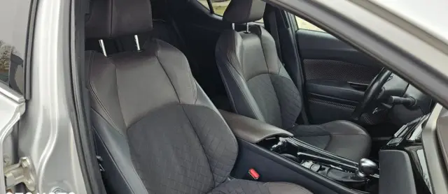 TOYOTA C-HR 1.8 Hybrid Prestige