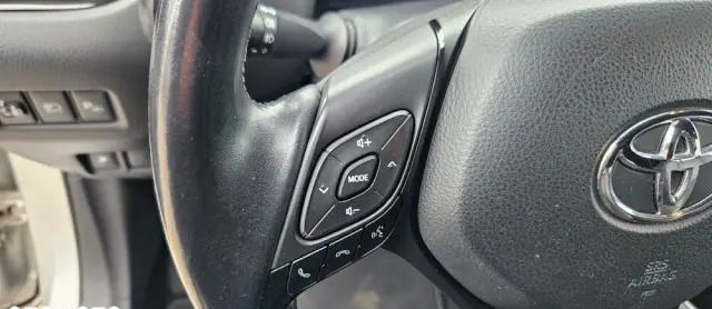 TOYOTA C-HR 1.8 Hybrid Prestige