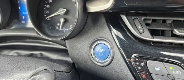 TOYOTA C-HR 1.8 Hybrid Prestige