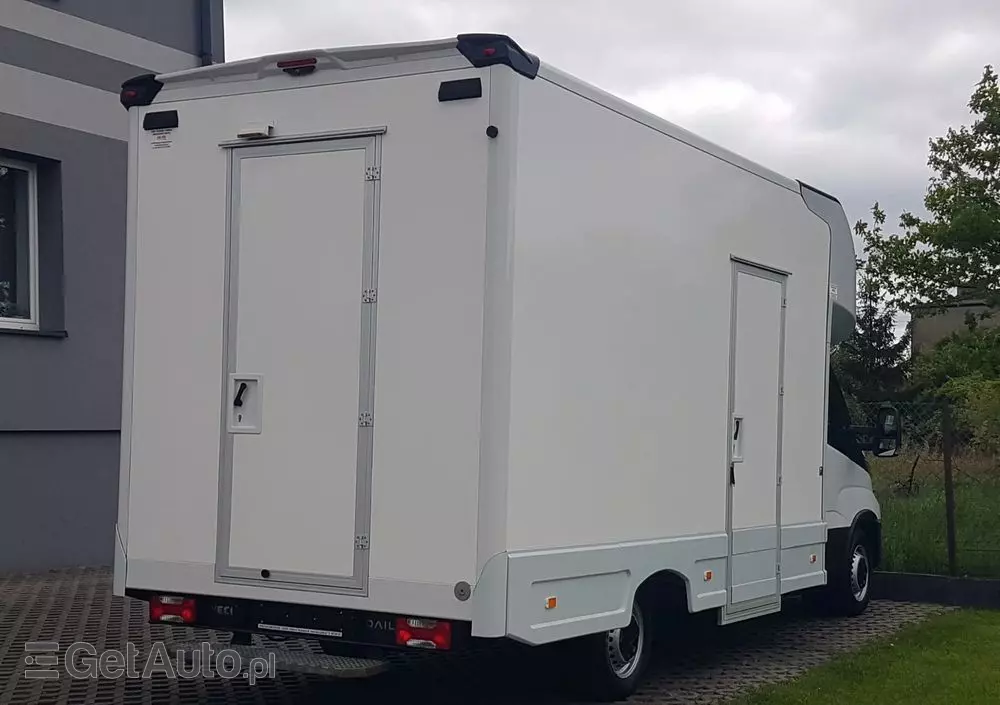 IVECO DAILY KONTENER NISKOPODŁOGOWY 4,43x2,23x2,42 SKLEP FOODTRUCK BAR KLIMA KONIOWÓZ KAMPER 
