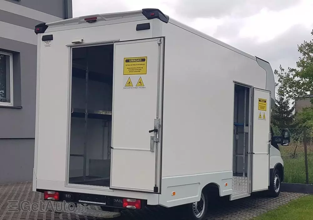 IVECO DAILY KONTENER NISKOPODŁOGOWY 4,43x2,23x2,42 SKLEP FOODTRUCK BAR KLIMA KONIOWÓZ KAMPER 