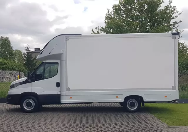 IVECO DAILY KONTENER NISKOPODŁOGOWY 4,43x2,23x2,42 SKLEP FOODTRUCK BAR KLIMA KONIOWÓZ KAMPER 