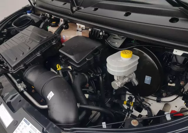 IVECO DAILY KONTENER NISKOPODŁOGOWY 4,43x2,23x2,42 SKLEP FOODTRUCK BAR KLIMA KONIOWÓZ KAMPER 