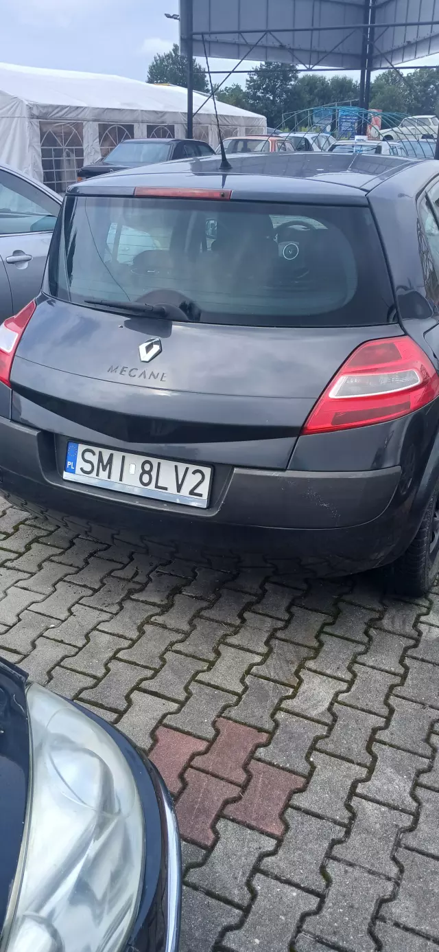 RENAULT Megane 1.6 16V (112 KM)
