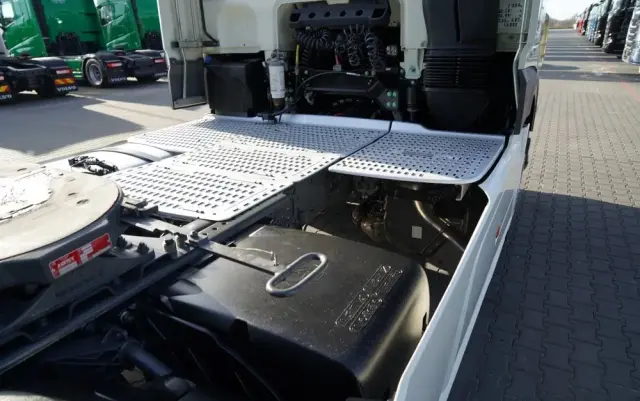 DAF XF 480 / SPACE CAB / RETARDER / KLIMATYZACJA POSTOJOWA / 