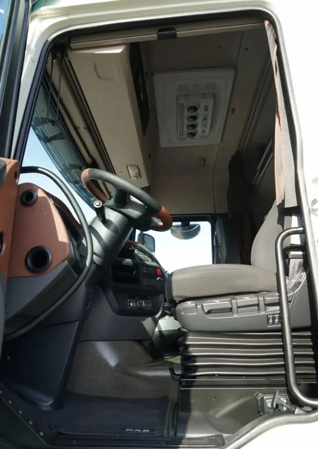 DAF XF 480 / SPACE CAB / RETARDER / KLIMATYZACJA POSTOJOWA / 