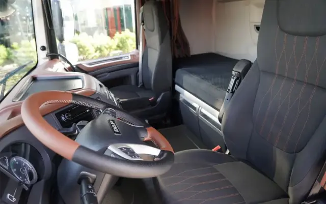 DAF XF 480 / SPACE CAB / RETARDER / KLIMATYZACJA POSTOJOWA / 