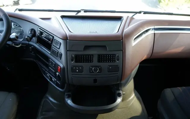 DAF XF 480 / SPACE CAB / RETARDER / KLIMATYZACJA POSTOJOWA / 