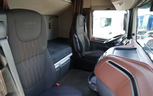 DAF XF 480 / SPACE CAB / RETARDER / KLIMATYZACJA POSTOJOWA / 