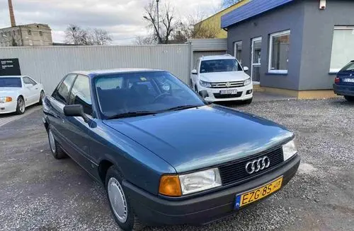 AUDI 80 