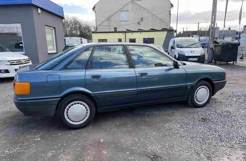 AUDI 80 