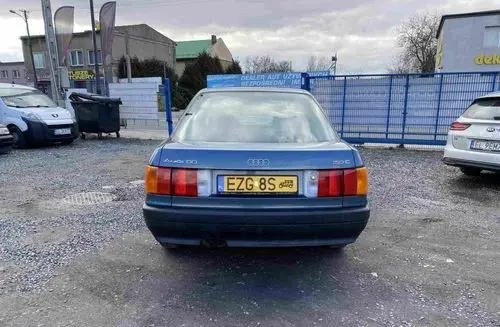 AUDI 80 