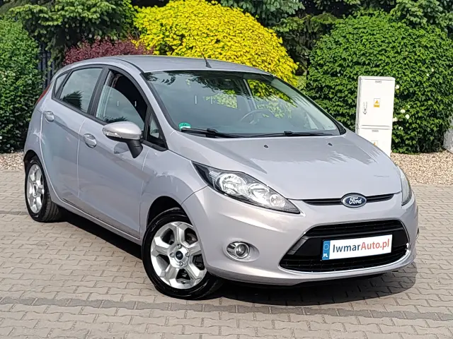 FORD Fiesta Silver X