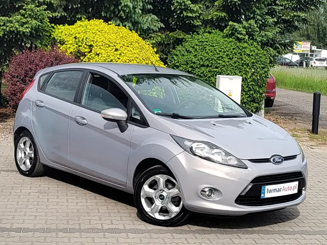 FORD Fiesta Silver X