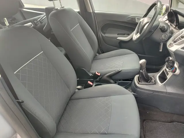 FORD Fiesta Silver X