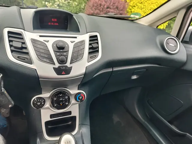 FORD Fiesta Silver X
