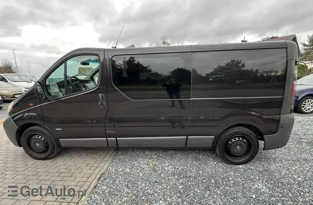 OPEL Vivaro 