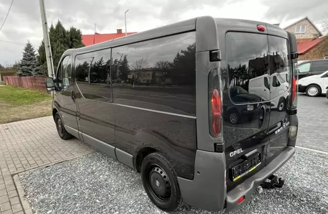 OPEL Vivaro 