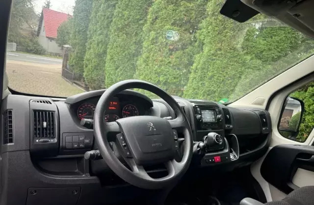 PEUGEOT Boxer 