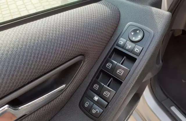 MERCEDES-BENZ Klasa B 