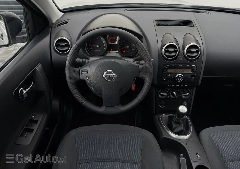 NISSAN Qashqai+2 2.0 Visia