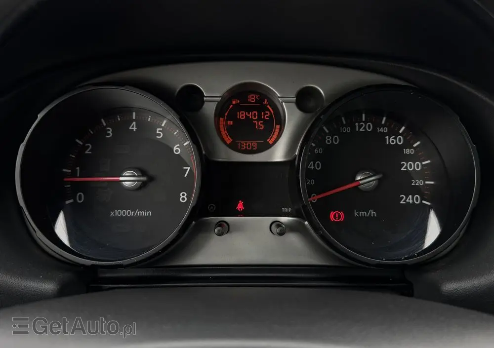 NISSAN Qashqai+2 2.0 Visia