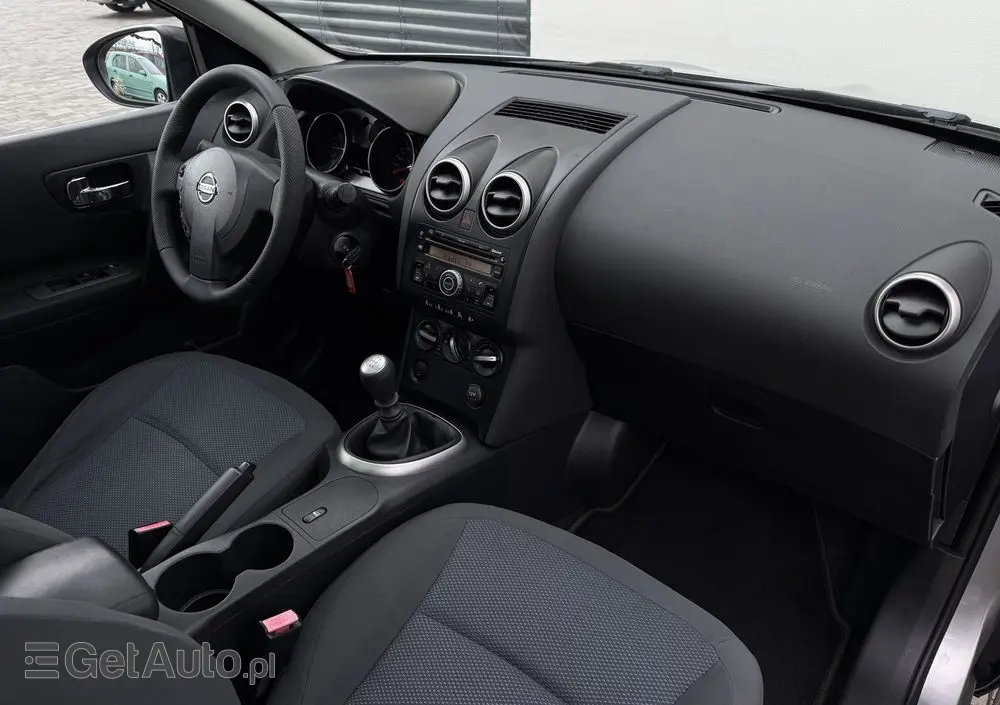 NISSAN Qashqai+2 2.0 Visia