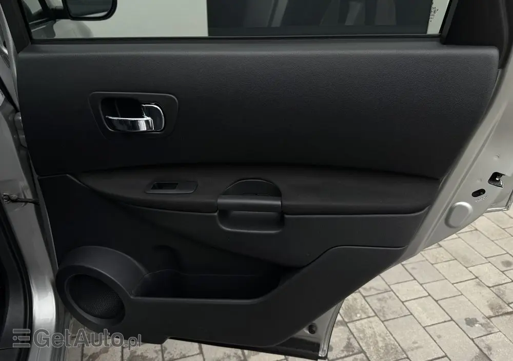 NISSAN Qashqai+2 2.0 Visia