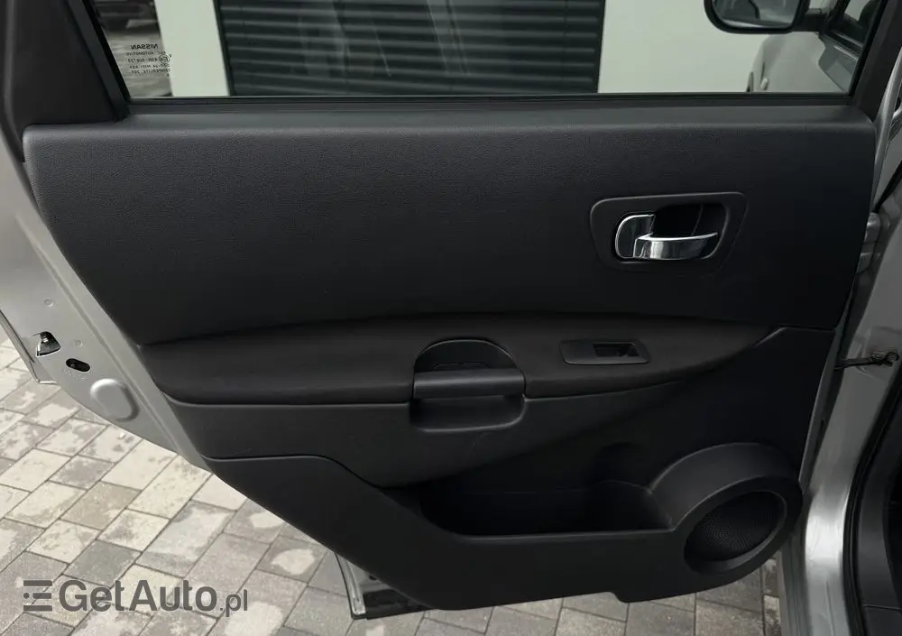 NISSAN Qashqai+2 2.0 Visia