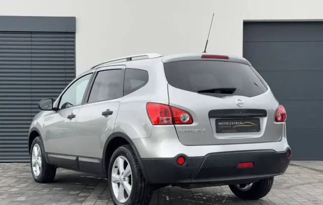 NISSAN Qashqai+2 2.0 Visia