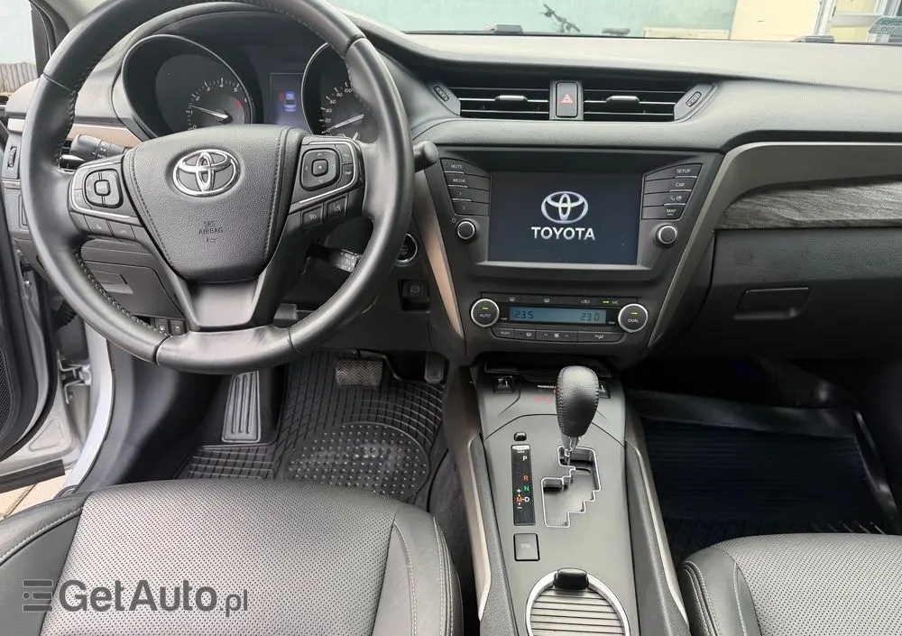 TOYOTA Avensis 2.0 Selection MS