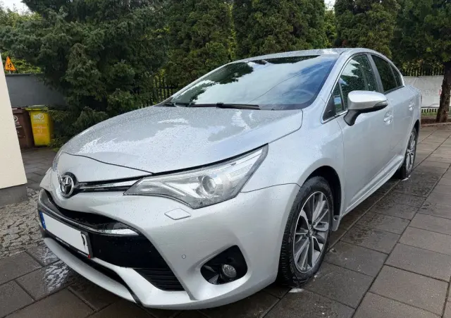 TOYOTA Avensis 2.0 Selection MS