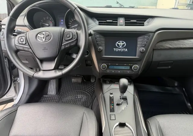 TOYOTA Avensis 2.0 Selection MS
