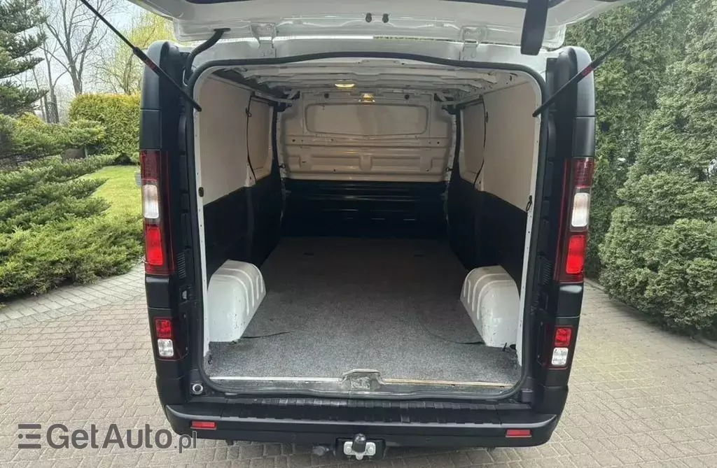 RENAULT Trafic 