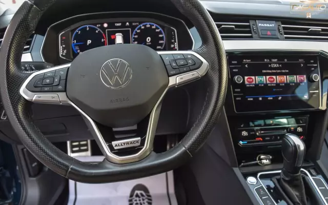 VOLKSWAGEN Passat Variant 2.0 TDI SCR DSG 4Motion Alltrack