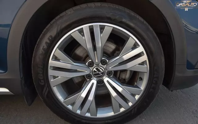 VOLKSWAGEN Passat Variant 2.0 TDI SCR DSG 4Motion Alltrack