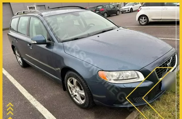 VOLVO V70 
