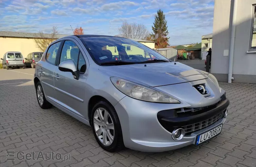 PEUGEOT 207 