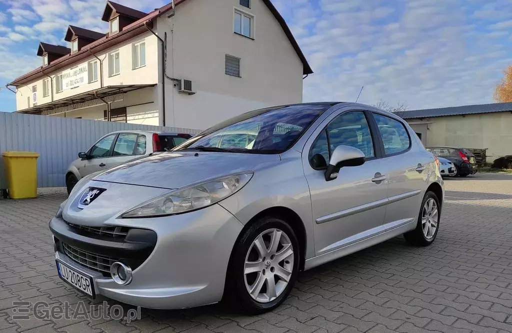 PEUGEOT 207 