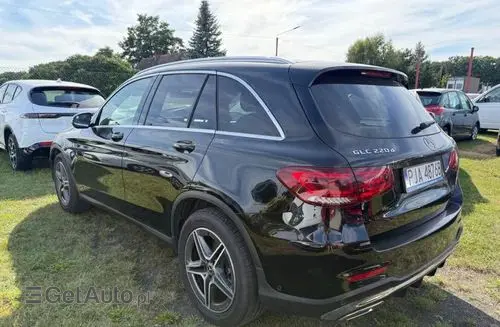 MERCEDES-BENZ GLC 