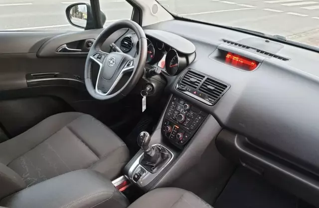 OPEL Meriva 