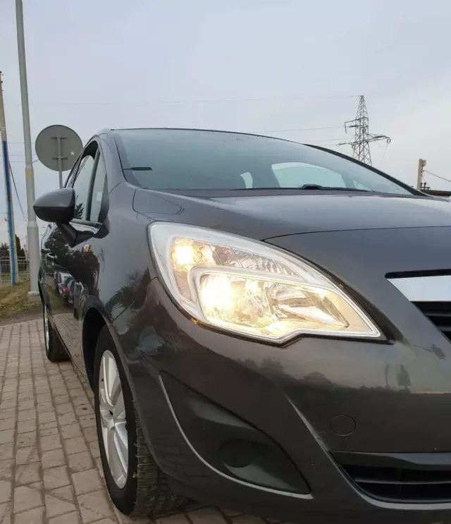 OPEL Meriva 