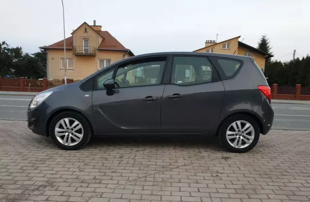 OPEL Meriva 