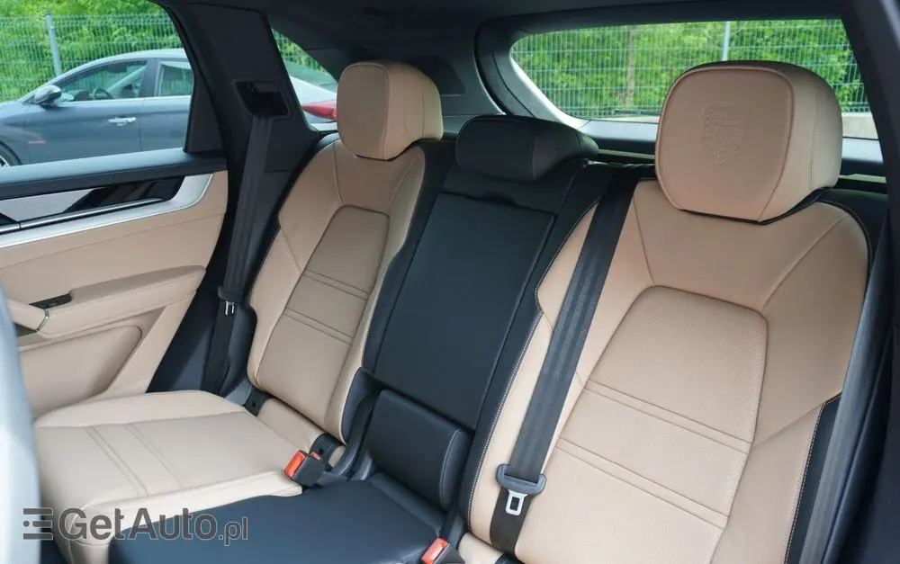 PORSCHE Cayenne S