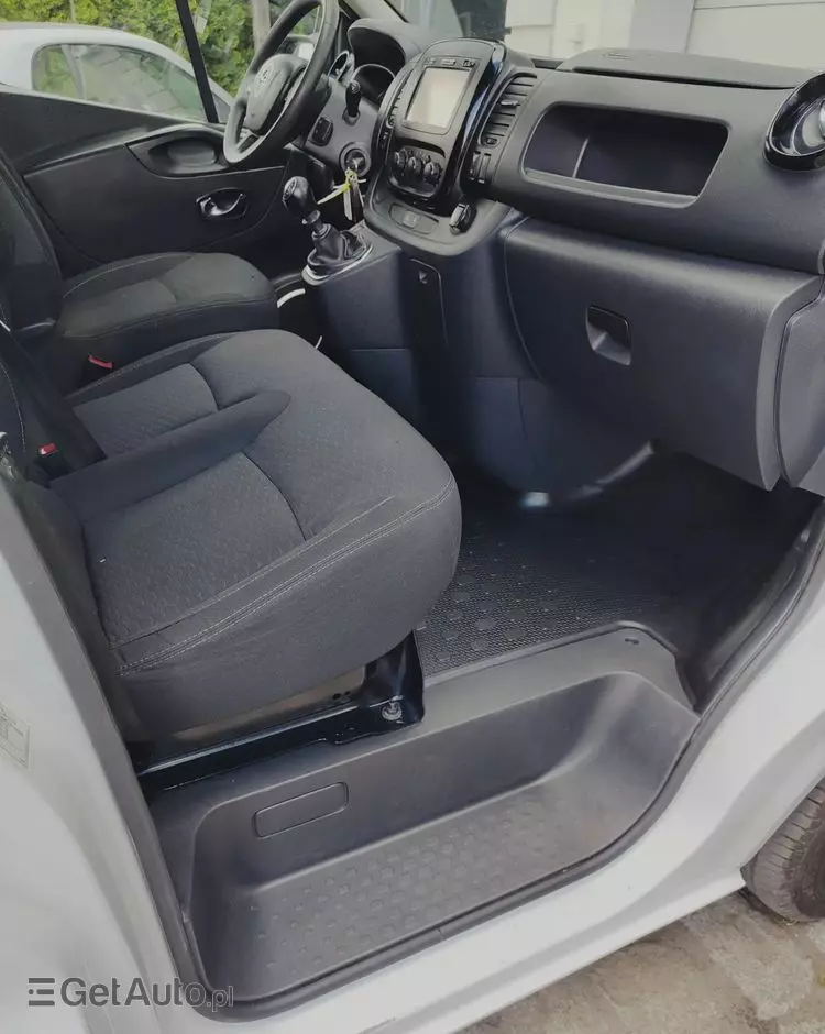 OPEL Vivaro L2H1 125kM 