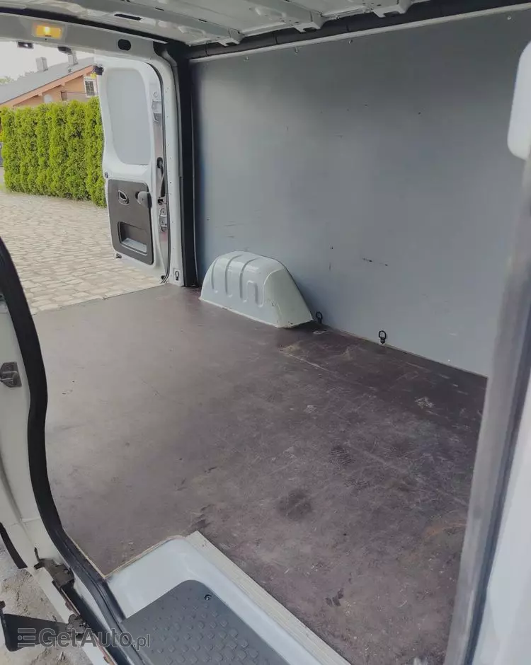 OPEL Vivaro L2H1 125kM 