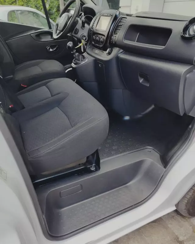 OPEL Vivaro L2H1 125kM 