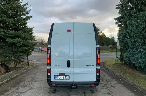 RENAULT Trafic 