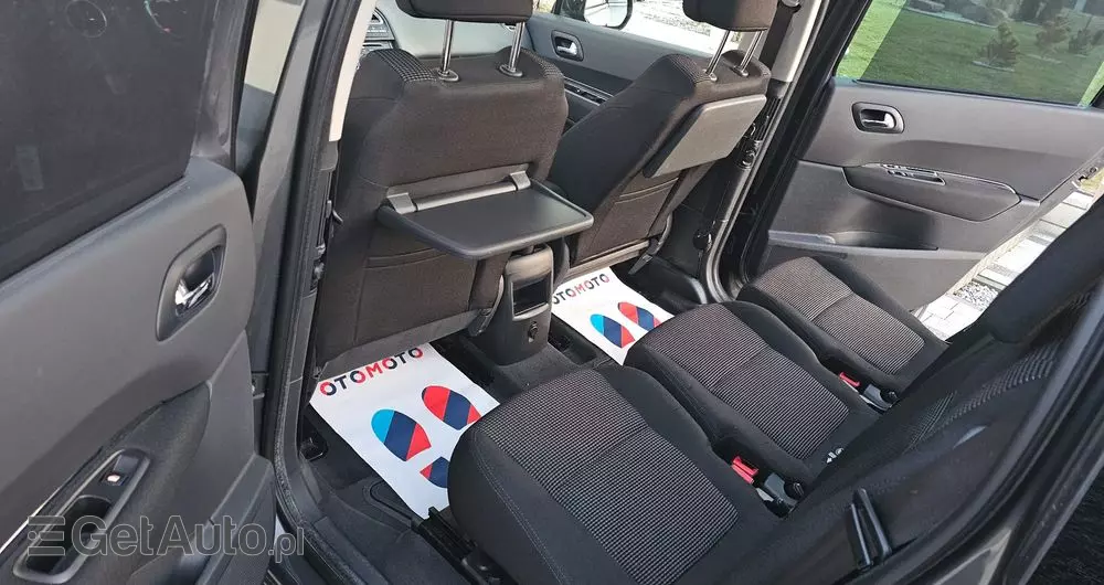 PEUGEOT 5008 2.0 HDi Allure 7os