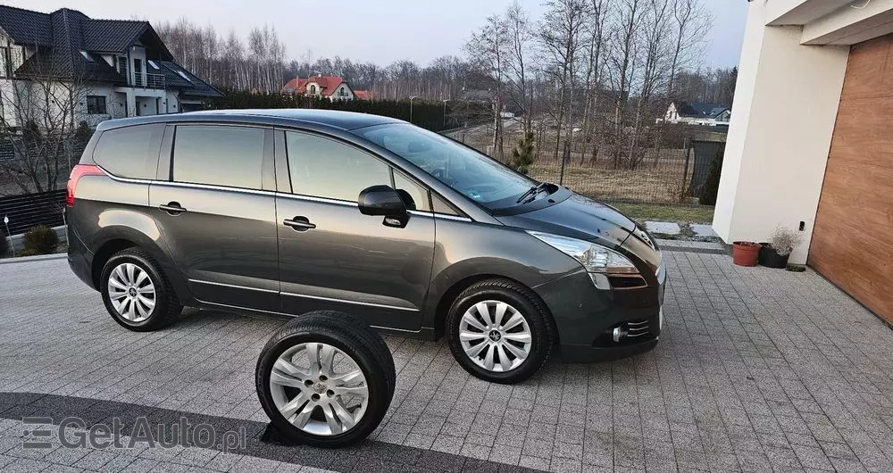 PEUGEOT 5008 2.0 HDi Allure 7os